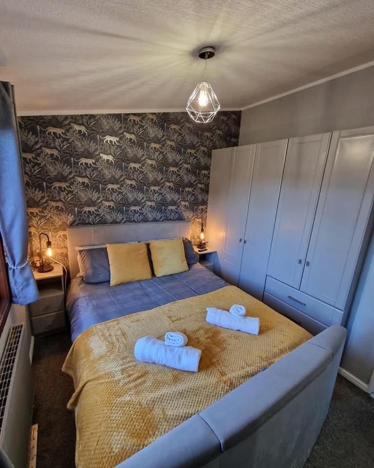 4 Bed Luxury Lodge With Hot Tub Near Lake District Warton Exterior photo